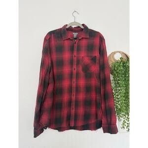 Men’s HM Divided XL Grunge Red and Black Flannel